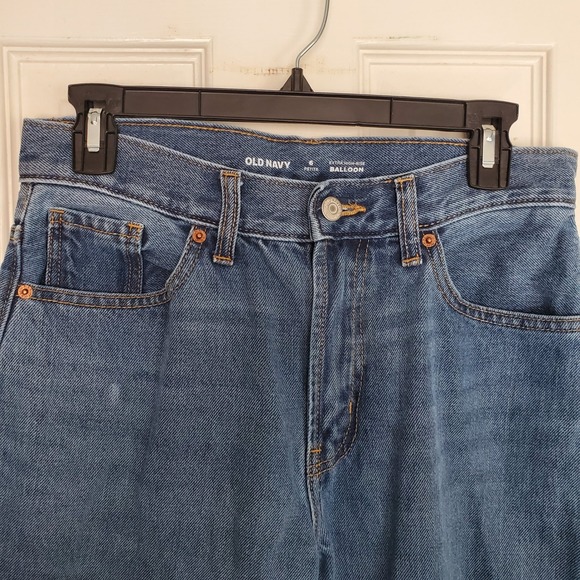 Old Navy Women's Petite Size 6 Extra High Rise Balloon Jeans Medium Wash - Picture 3 of 7